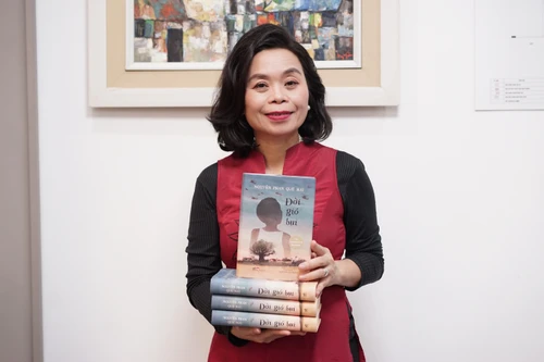 Nguyễn Phan Quế Mai ra mắt tiểu thuyết "Đời gió bụi"