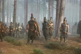 'The Odyssey' của Christopher Nolan tạo cơn sốt văn hóa toàn cầu