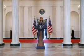 Đệ nhất phu nhân Mỹ Melania Trump tuyên bố bất ngờ về vụ Epstein