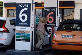 Hậu quả của chiến tranh Trung Đông ảnh hưởng đến người tiêu dùng trên toàn thế giới