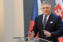Thủ tướng Slovakia: Giá dầu hiện nay phụ thuộc vào tâm trạng của ông Trump