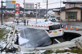 Động đất 7,5 độ ngoài khơi Nhật Bản, cảnh báo sóng thần, hơn 128.000 người sơ tán khẩn