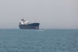 Mỹ - Iran đạt thỏa thuận sơ bộ mở lại eo biển Hormuz trong 30 ngày