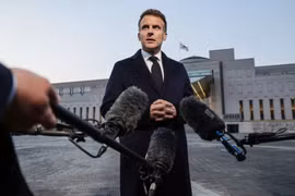 Pháp: Hành động quân sự để "giải phóng" eo biển Hormuz là không thực tế