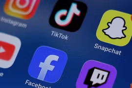 Áo cấm trẻ em dưới 14 tuổi sử dụng mạng xã hội