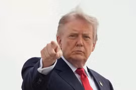Tổng thống Trump cảnh báo sẽ có 'hành động quân sự mạnh mẽ' nếu đàm phán với Iran thất bại