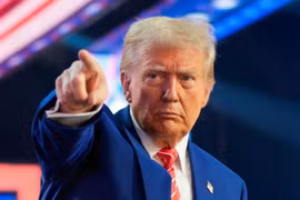 Tổng thống Mỹ ra tối hậu thư buộc Iran mở lại eo biển Hormuz