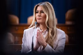 Đệ nhất Phu nhân Mỹ Melania Trump kêu gọi ABC sa thải nhân viên gọi bà là 'góa phụ'