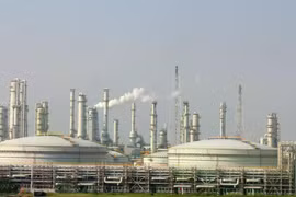 Hàn Quốc nhập khẩu lô naphtha đầu tiên từ Nga kể từ khi xung đột Trung Đông bùng phát 