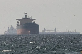 Tàu chở dầu Thái Lan đi qua eo biển Hormuz an toàn sau đàm phán với Iran 