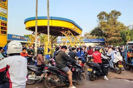 Hơn 40% số trạm xăng ở Lào đóng cửa