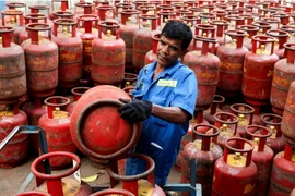 Các gia đình trên khắp Ấn Độ phải hạn chế nấu ăn do thiếu nhiên liệu
