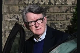 Cựu Đại sứ Anh tại Mỹ bị bắt vì cáo buộc có hành vi sai trái khi thực thi chức vụ