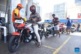 Sri Lanka phân phối nhiên liệu qua mã QR do lo ngại nguồn cung