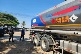 Thái Lan bắt giữ xe chở dầu buôn lậu qua biên giới