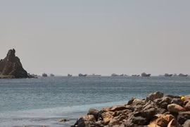 Iran tuyên bố về eo biển Hormuz, Mỹ nêu điều kiện dỡ bỏ phong tỏa tài sản