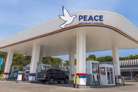 Campuchia tạm dừng phạt tiền người vi phạm luật giao thông vì giá xăng tăng cao