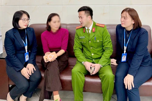 Công an phường Hà Đông lật tẩy bẫy "làm nhiệm vụ kiếm tiền" trên mạng xã hội 