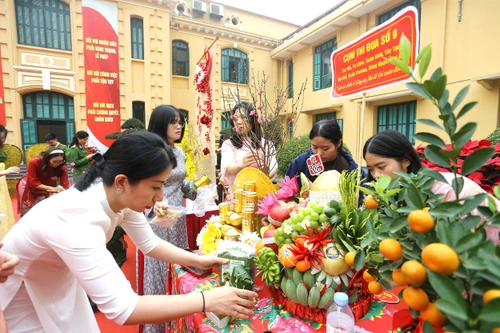 Rộn ràng ngày hội xuân ở Công an Thủ đô