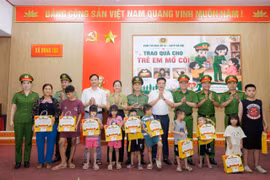 Hành trình về nguồn lan tỏa nghĩa tình, bồi đắp truyền thống cách mạng