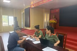 Triệu tập đối tượng vi phạm trên không gian mạng