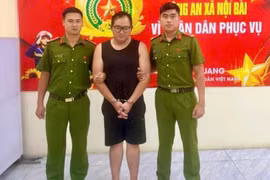Chỉ sau 4 giờ, bắt gọn đối tượng cướp tiệm vàng tại xã Nội Bài