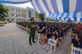  Nâng cao ý thức chấp hành pháp luật giao thông cho học sinh