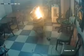 Đừng để thói quen sạc xe điện thành... nguy cơ cháy nổ