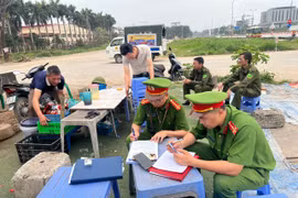  Quyết liệt gỡ “điểm nghẽn”, giữ vững trật tự đô thị