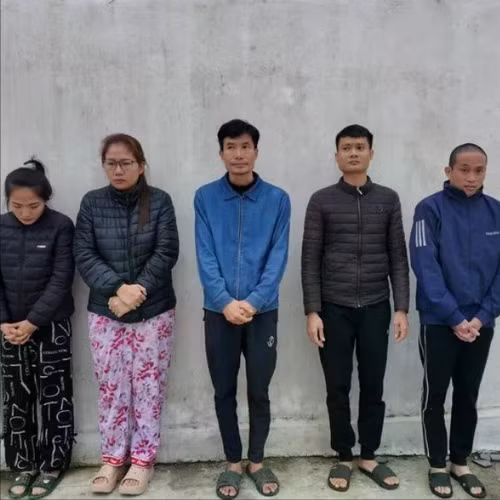 Tin Podcast ngày 30/12/2025: Triệt phá đường dây thuốc lá giả mạo thương hiệu Việt từ Campuchia đưa về Việt Nam