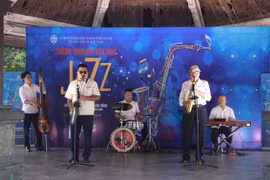 Chìm đắm trong không gian âm nhạc kết nối nghệ thuật với đời sống