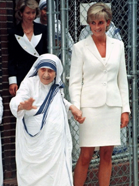 Mẹ Teresa sẽ được phong thánh vào ngày 4-9 tới ảnh 3