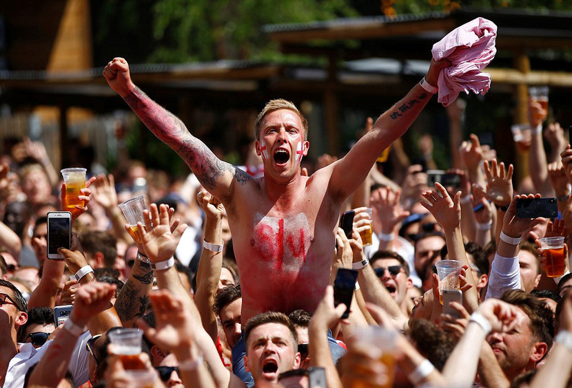 Hai cú đánh đầu thành bàn đưa tuyển Anh vào bán kết World Cup 2018 ảnh 5