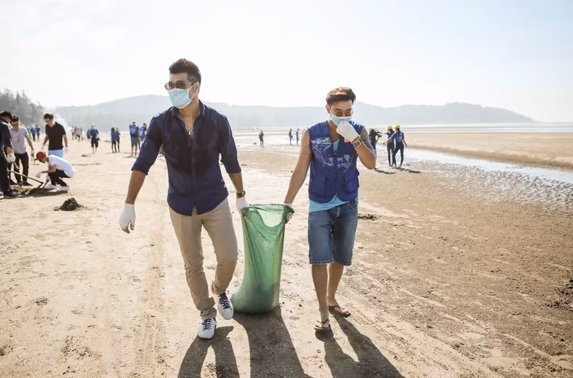 Thu Minh cùng hơn 1000 người nhặt rác ảnh 7