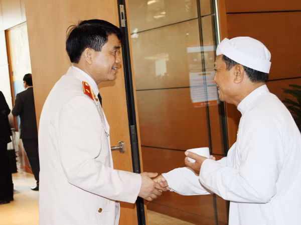Những hình ảnh trước giờ khai mạc kỳ họp thứ 9, Quốc hội khóa XIII ảnh 9
