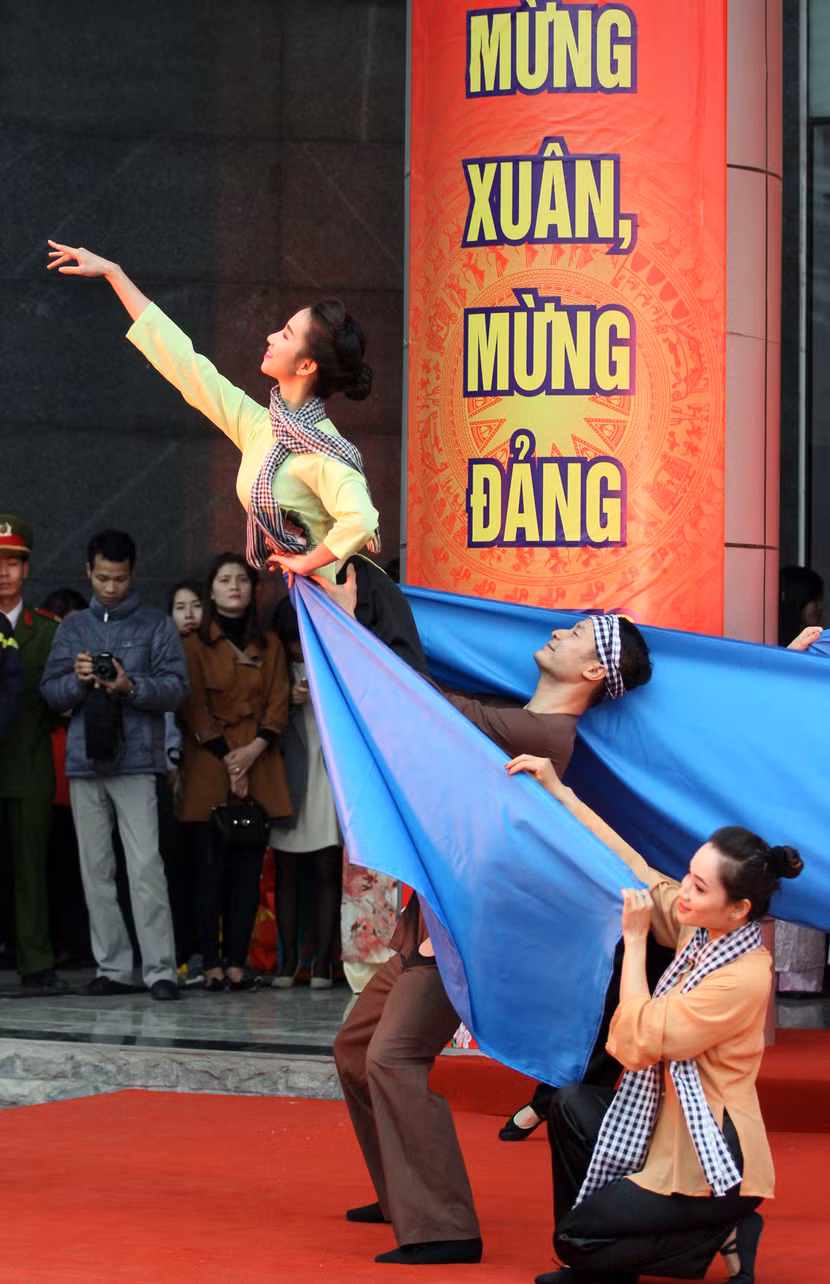 Tưng bừng ngày hội của những người làm báo ảnh 14