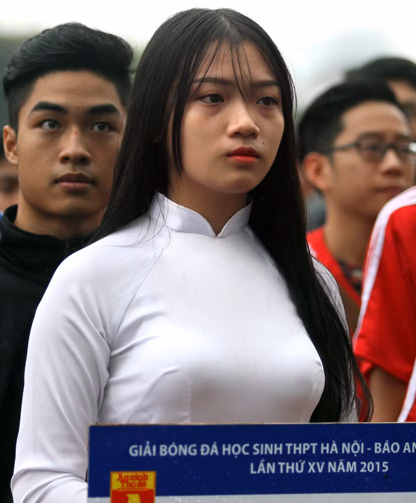 Nữ sinh Hà thành khoe sắc tại giải bóng đá học sinh THPT Hà Nội 2015 ảnh 10