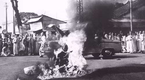 Tác giả bức ảnh Hòa thượng Thích Quảng Đức tự thiêu, qua đời ở tuổi 94 ảnh 1 Tác giả bức ảnh Hòa thượng Thích Quảng Đức tự thiêu, qua đời ở tuổi 94 ảnh 1