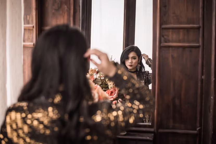 Nhân tố bí ẩn của "Giọng hát Việt 2019" gây "sốt" với MV đầu tay ảnh 6