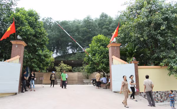 Cận cảnh chiêu "mát-xa chữa bách bệnh" của "cô" Phú Sông Công ảnh 1