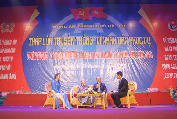 Tuyên dương 10 gương mặt trẻ Công an Thủ đô xuất sắc tiêu biểu 2014 ảnh 7