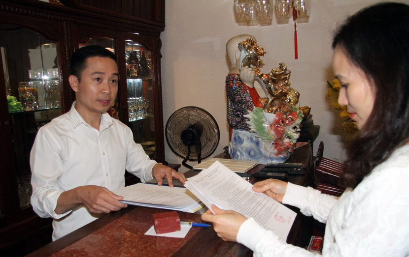 Bắt đầu kiểm tra đột xuất một loạt cơ sở karaoke, bar, vũ trường ở Hà Nội ảnh 7