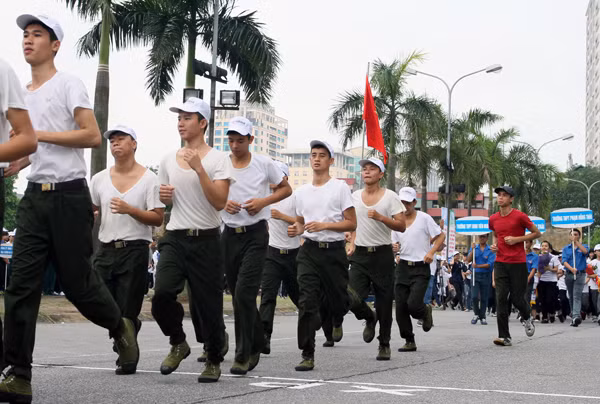 Hà Nội: 5.000 người chạy “Vì hòa bình“ ảnh 5 Hà Nội: 5.000 người chạy “Vì hòa bình“ ảnh 5