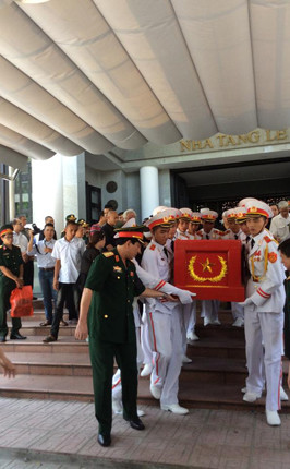 Vỡ òa cảm xúc trong tang lễ nhạc sỹ An Thuyên ảnh 29