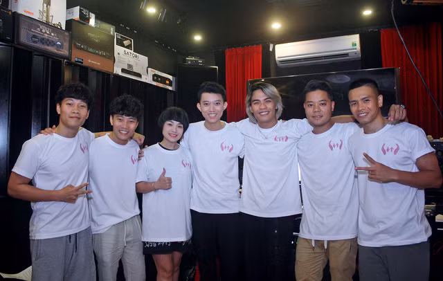 Dương Trường Giang gây xúc động với ca khúc kêu gọi bảo vệ trẻ em ảnh 2