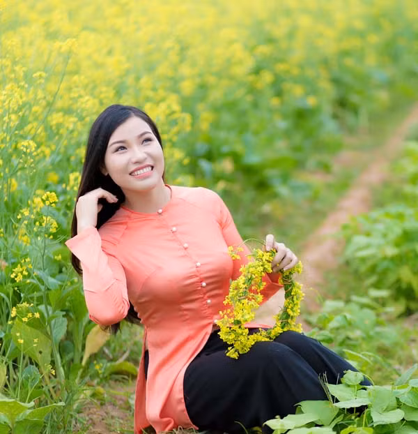 Tuổi thơ dữ dội khó tin của cặp đôi "bản sao" Đan Trường - Cẩm Ly ảnh 3