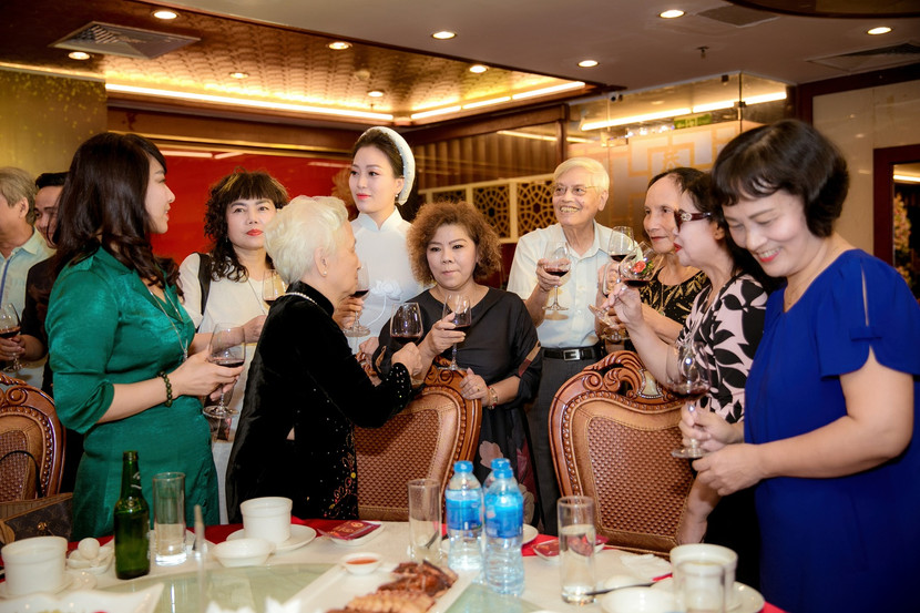 Người khiến NSND Thanh Hoa từ bỏ ý định giải nghệ ở tuổi 46 ảnh 1 Người khiến NSND Thanh Hoa từ bỏ ý định giải nghệ ở tuổi 46 ảnh 1