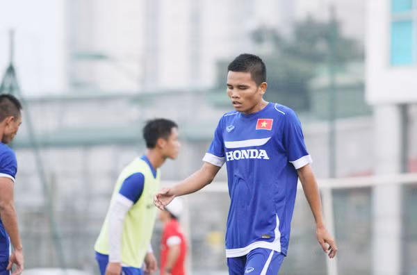 "Bóng vàng" Thành Lương, "Vua phá lưới nội" Văn Thắng bị loại khỏi trận gặp Iraq ảnh 1