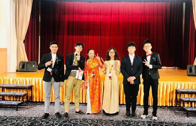 Nhân văn, sáng tạo, học sinh THPT Việt Đức đoạt giải xuất sắc liên hoan phim thiếu nhi quốc tế ảnh 1