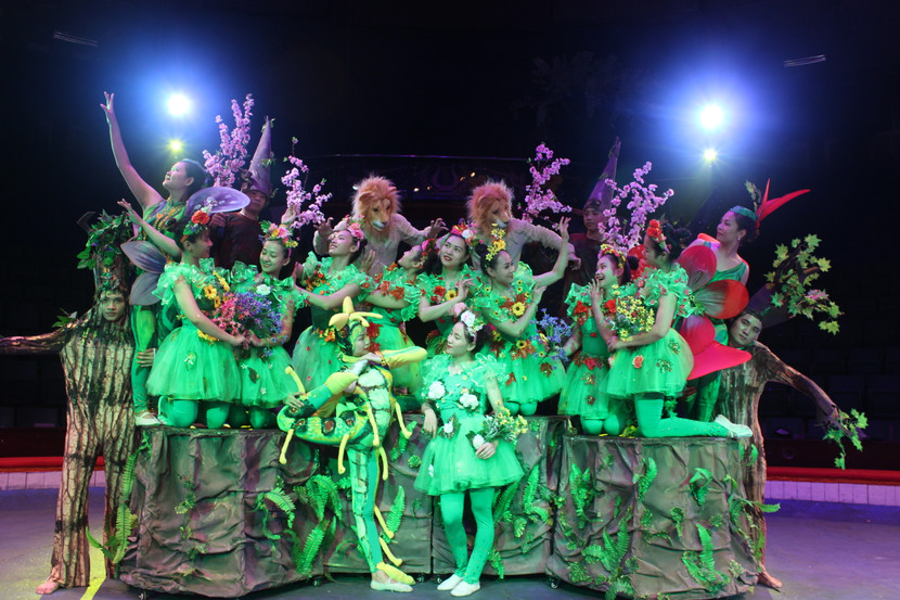 Vui Trung thu với chương trình xiếc mới "Phù thủy đại chiến" ảnh 1